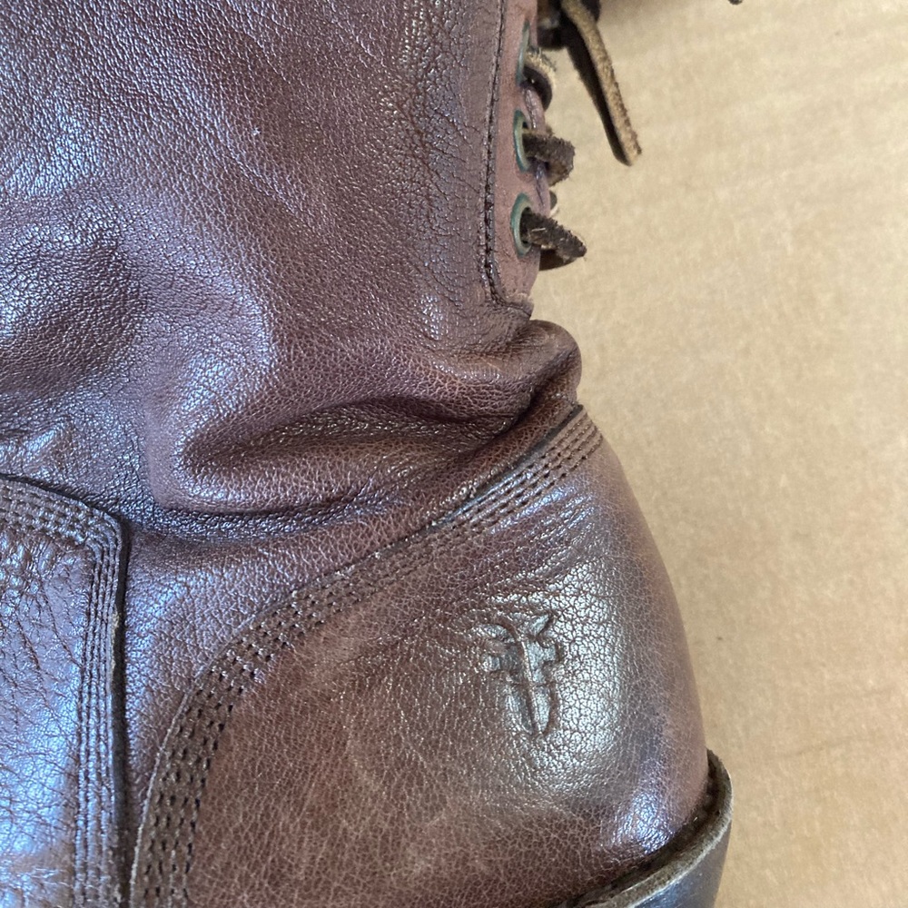 Frye Carmen Short Back Lace Boots size 7.5 - Picture 5 of 13